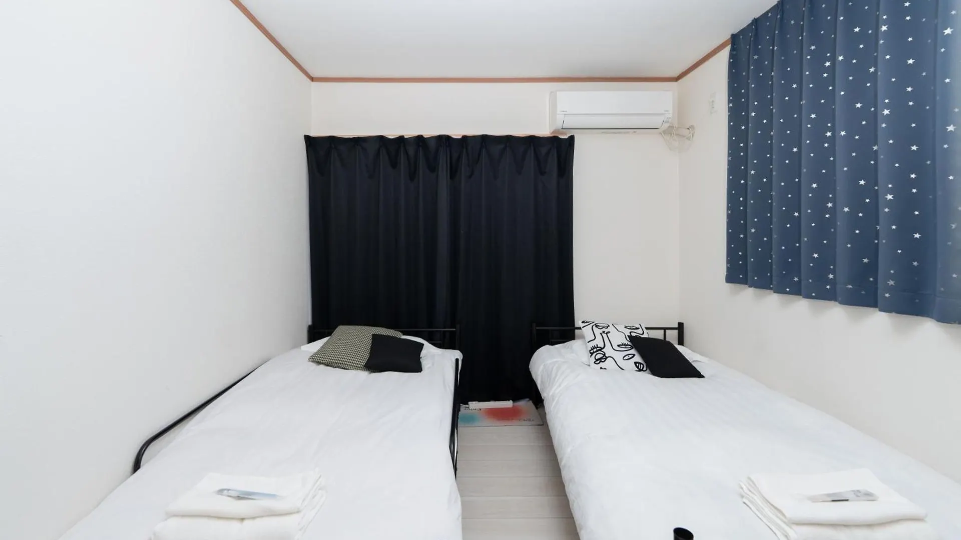 Tokyo /Quiet Area/Wi-Fi/Multi-Person Occupancy. Apartment 0*,  Japan
