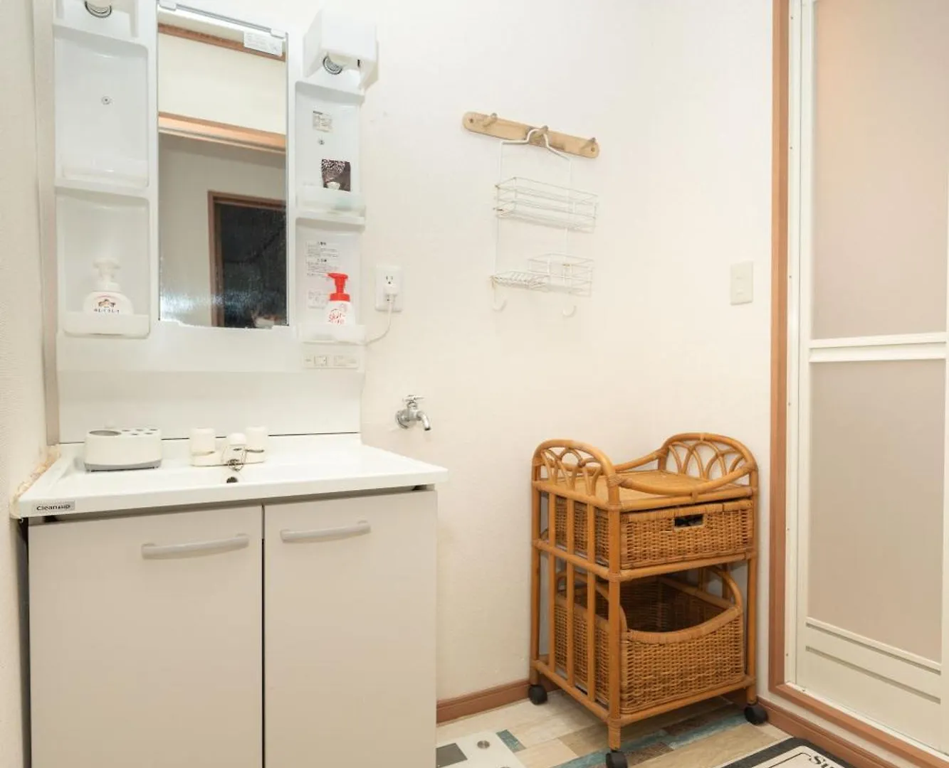 Tokyo /Quiet Area/Wi-Fi/Multi-Person Occupancy. Apartment Japan